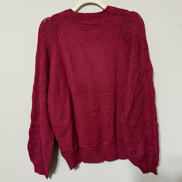 Zeagoo Burgundy Swester withOpen Weave Sleeves - Picture 2 of 5